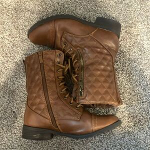 Link Brown Quilted Lace-Up Boots